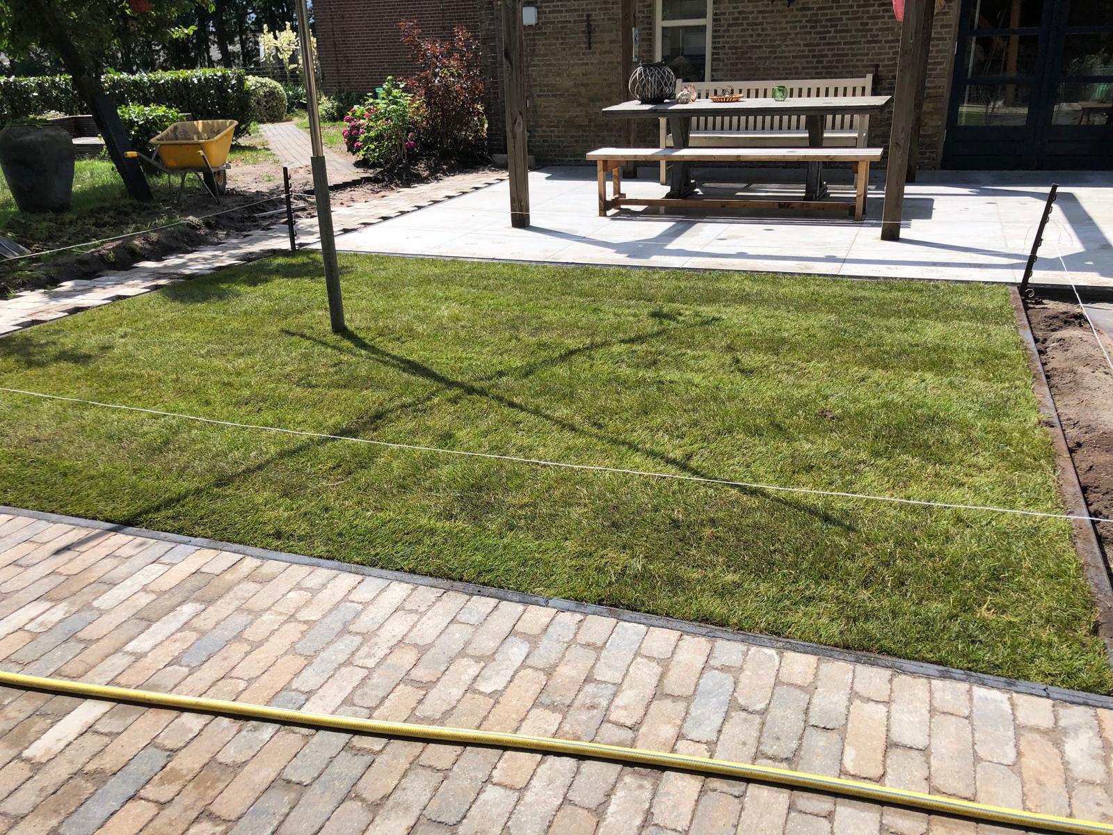 Tuinrenovatie en terras na